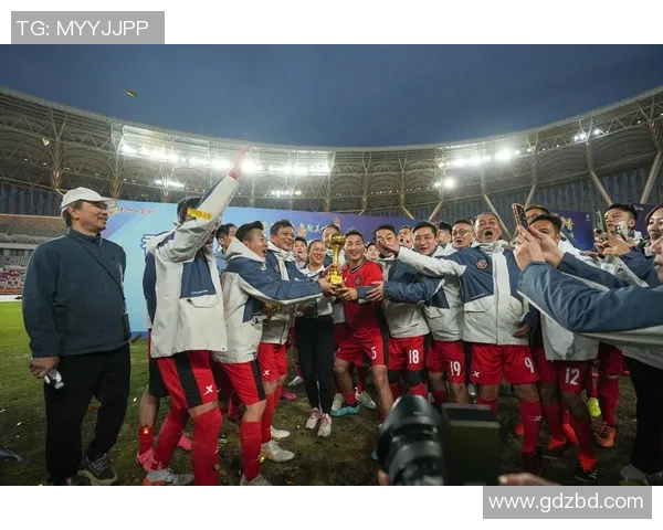 香港足球明星风采全景展示精彩瞬间与成就回顾