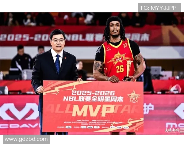 篮球全明星盛典即将来袭球迷热情高涨期待精彩对决与明星球员的巅峰对抗